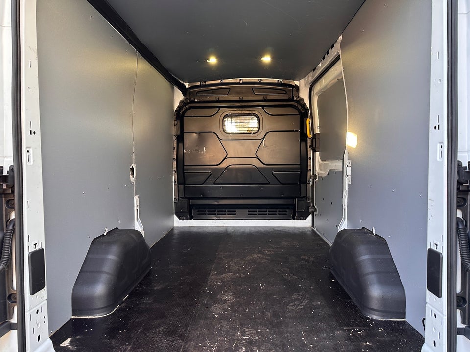 Ford Transit 350 L2 Van 2,0 TDCi 130 Trend H2 FWD