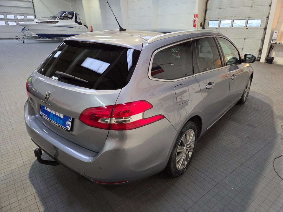 Peugeot 308 1,6 BlueHDi 120 Allure Sky SW EAT6 5d