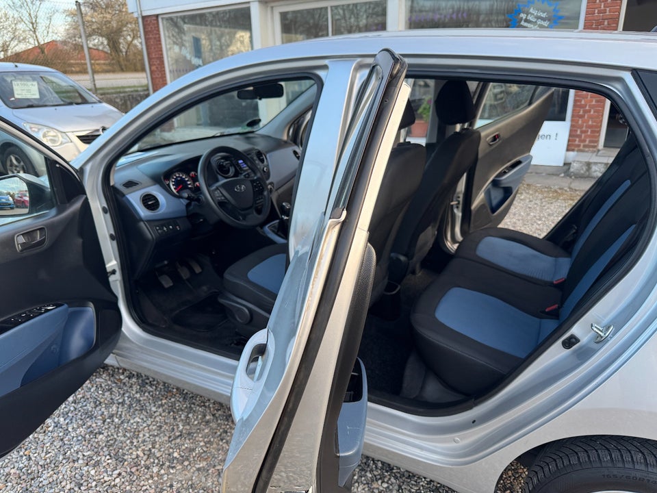 Hyundai i10 1,0 Passion 5d