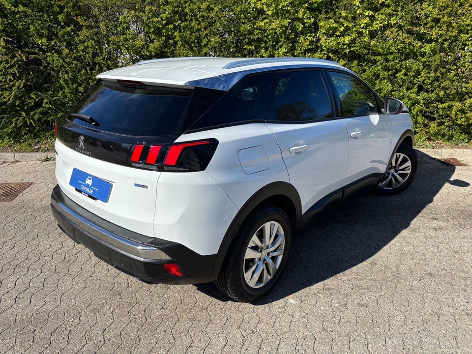 Peugeot 3008 1,2 e-THP 130 Allure 5d