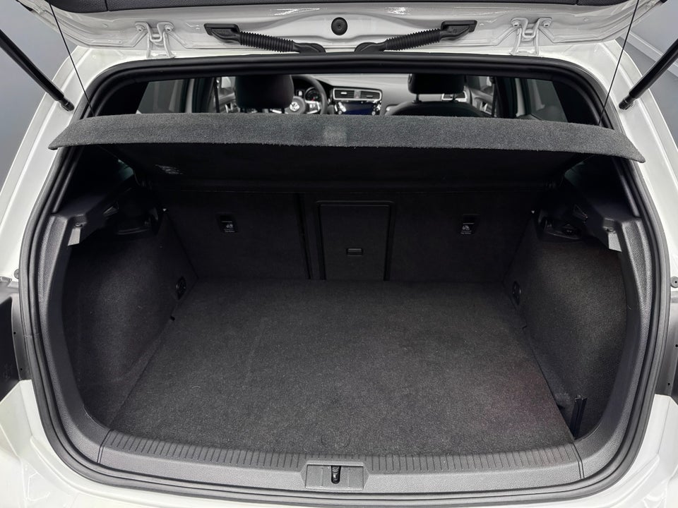 VW Golf VII 1,4 GTE DSG 5d