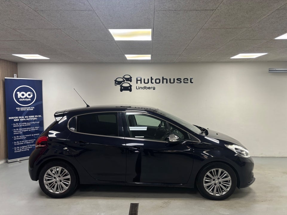 Peugeot 208 1,6 BlueHDi 100 Desire 5d