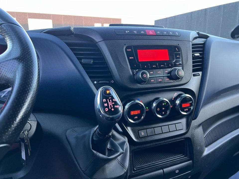 Iveco Daily 3,0 35C17 18m³ Van AG8