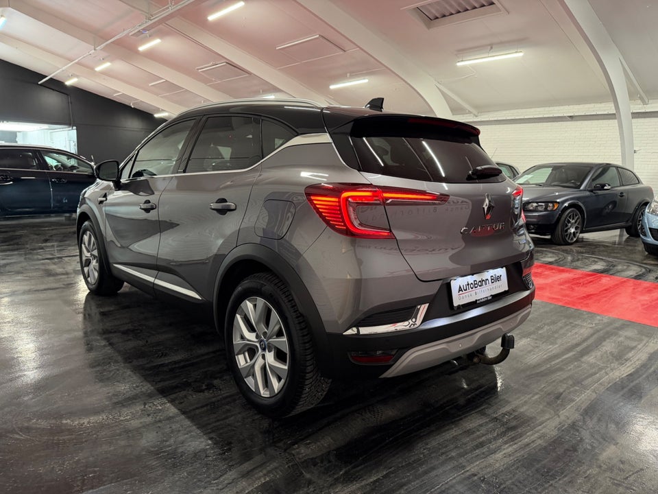 Renault Captur 1,6 E-Tech Intens 5d