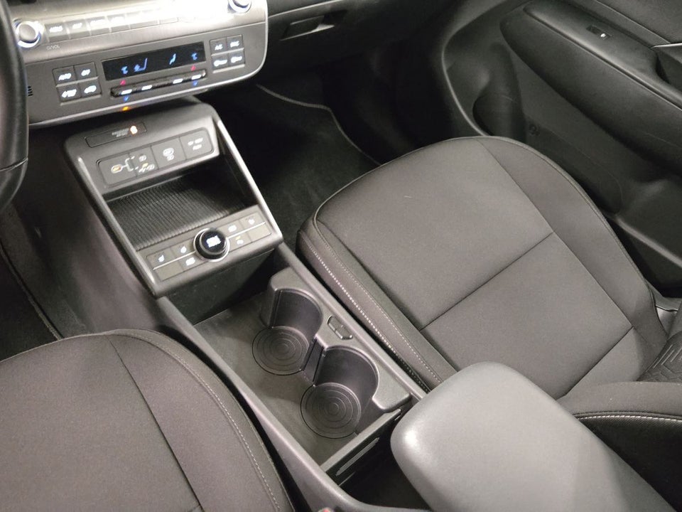 Hyundai Kona 65 EV Essential 5d