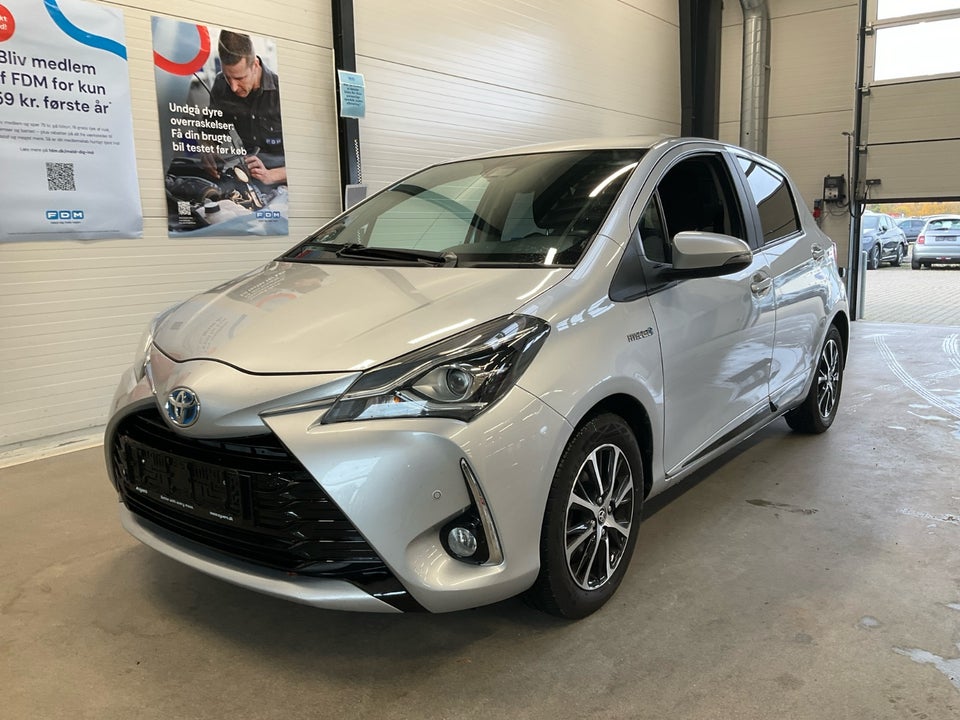 Toyota Yaris 1,5 Hybrid H3 e-CVT 5d
