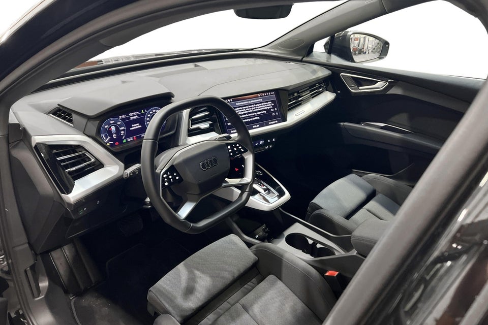 Audi Q4 e-tron 45 Progress 5d