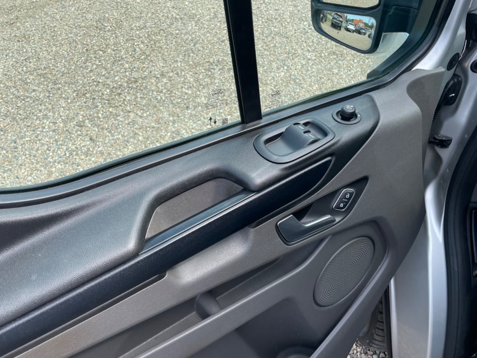 Ford Transit Custom 340 L2 2,0 TDCi 130 Trend