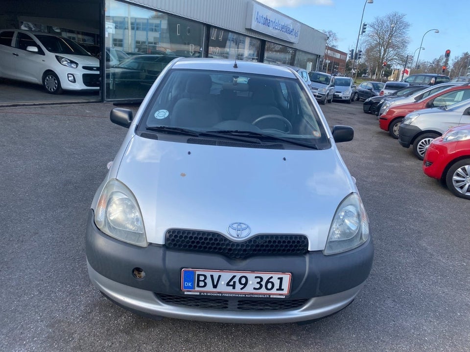 Toyota Yaris 1,0 Luna 3d