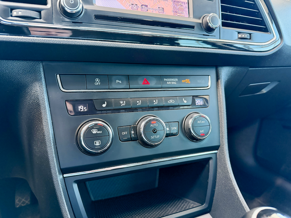 Seat Leon 1,6 TDi 105 Reference ST 5d