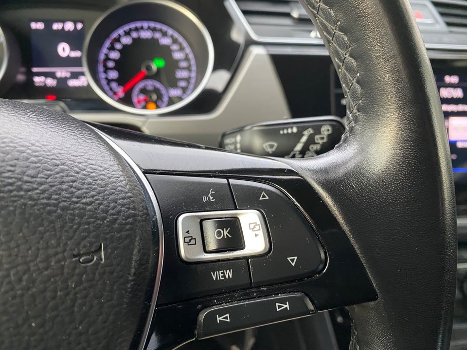 VW Touran 2,0 TDi 115 Comfortline DSG Van 5d