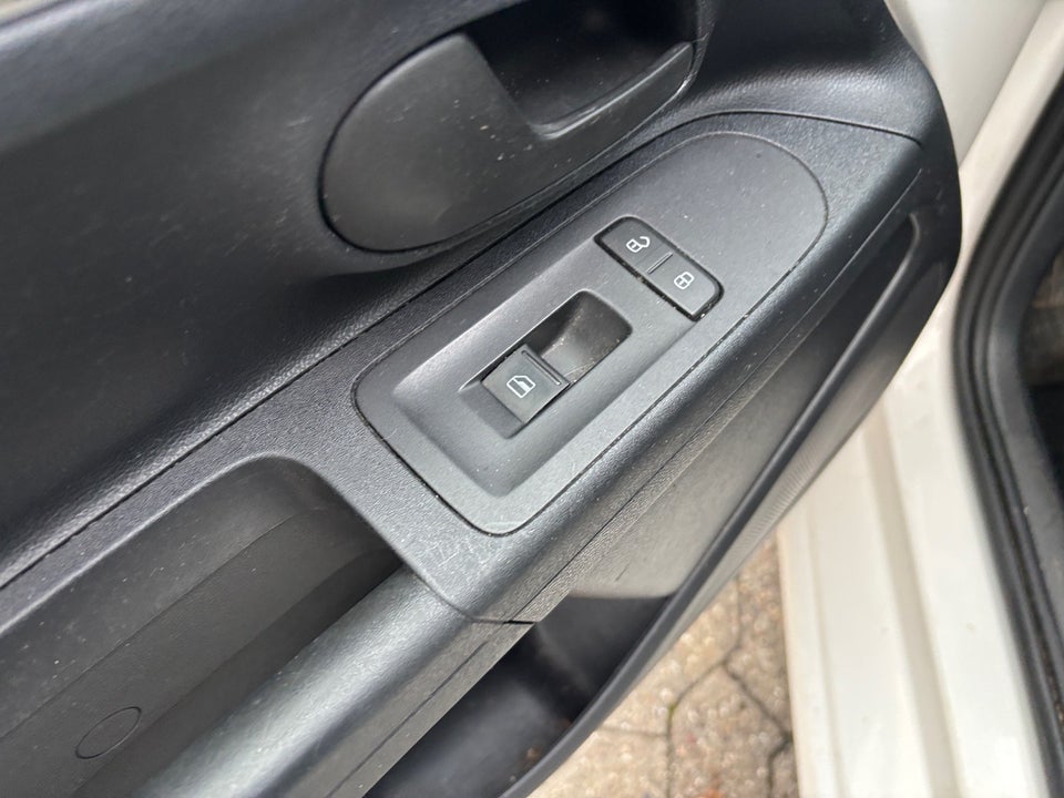 VW Up! 1,0 60 Take Up! BMT 5d