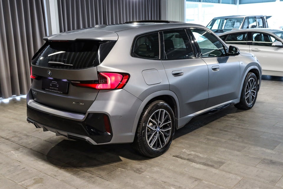 BMW iX1 xDrive30 M-Sport Premium 5d