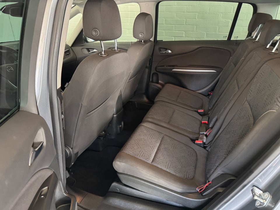 Opel Zafira Tourer 1,4 T 140 Enjoy 7prs 5d