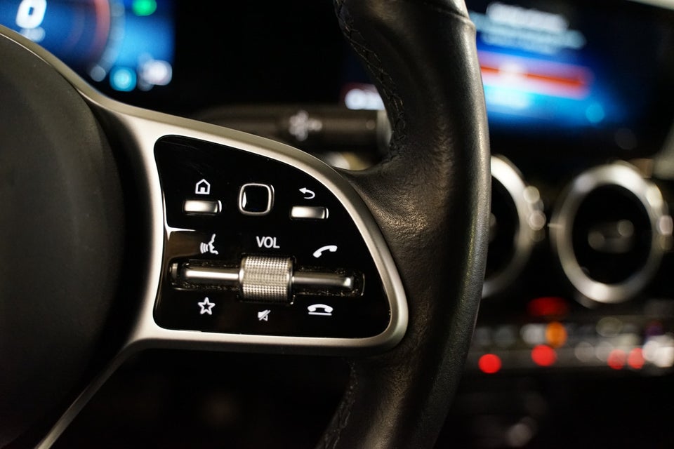 Mercedes GLB200 1,3 Progressive aut. 5d