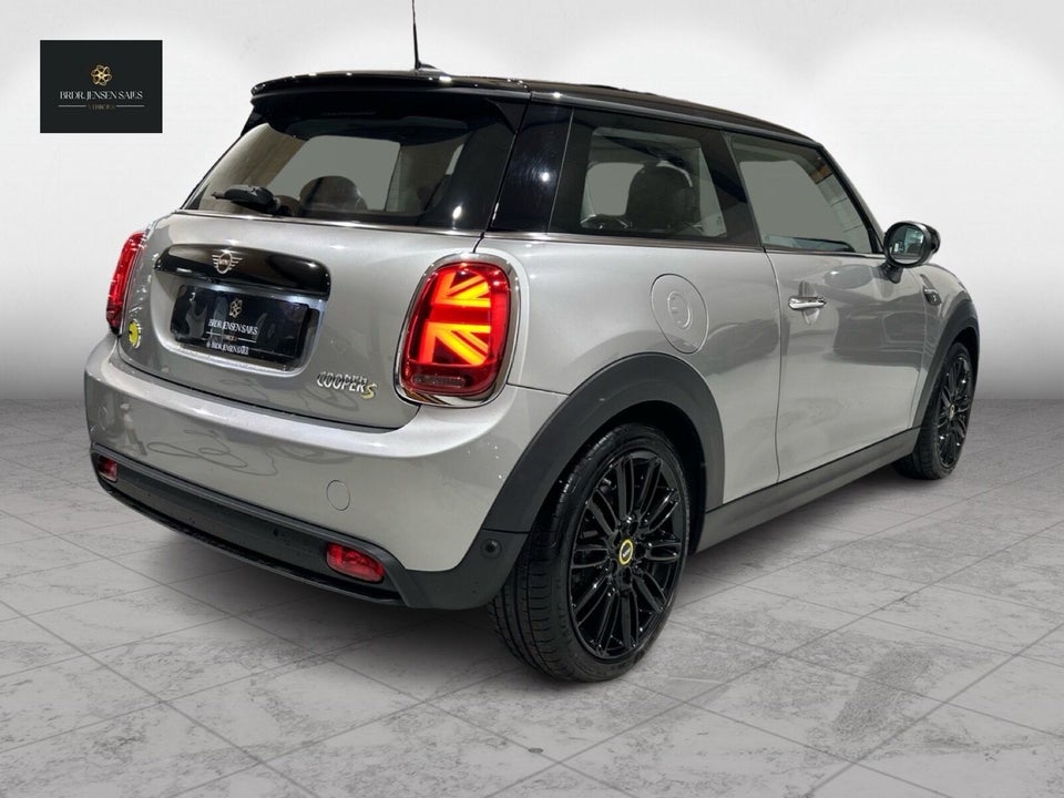 MINI Cooper SE Classic Trim 3d