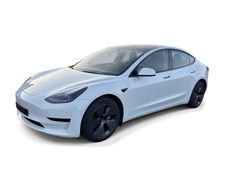 Tesla Model 3 Standard Range+ RWD 4d