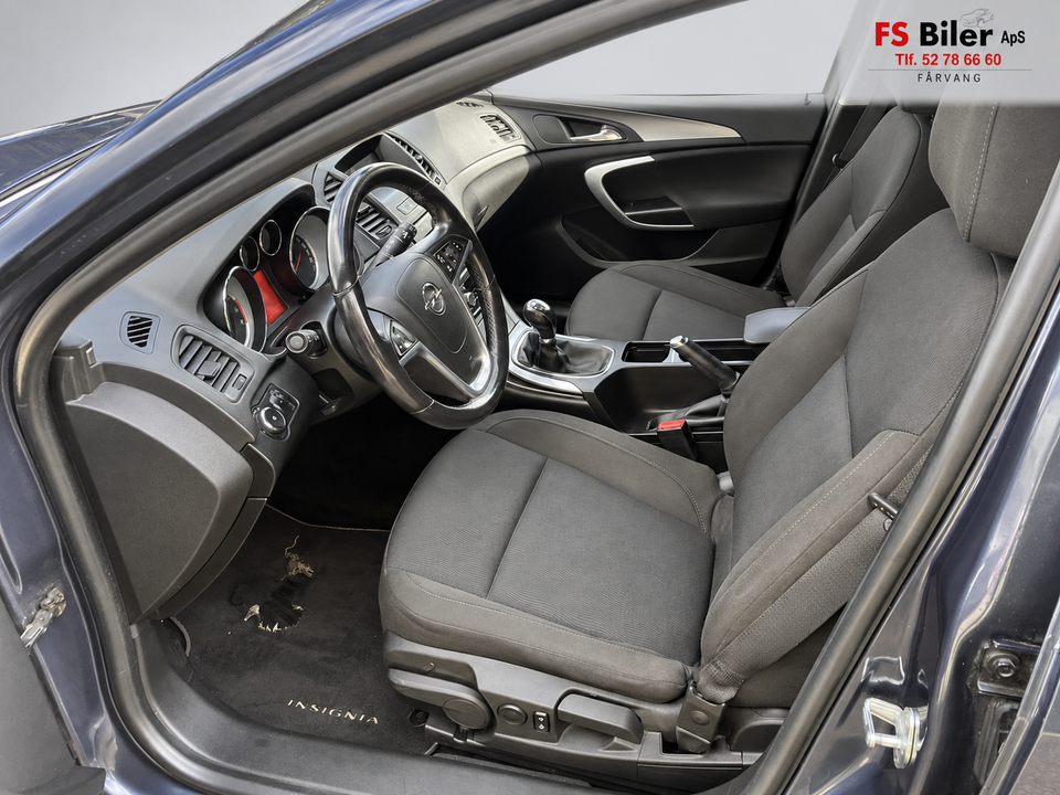 Opel Insignia 1,6 T 180 Edition Sports Tourer 5d