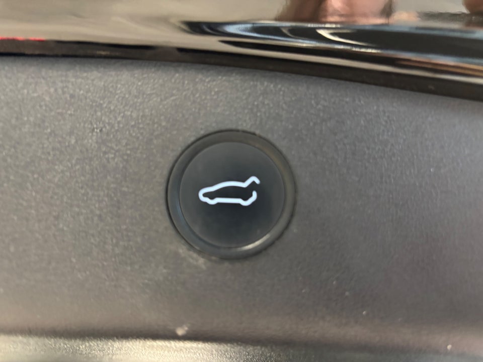 Tesla Model 3 Long Range AWD 4d