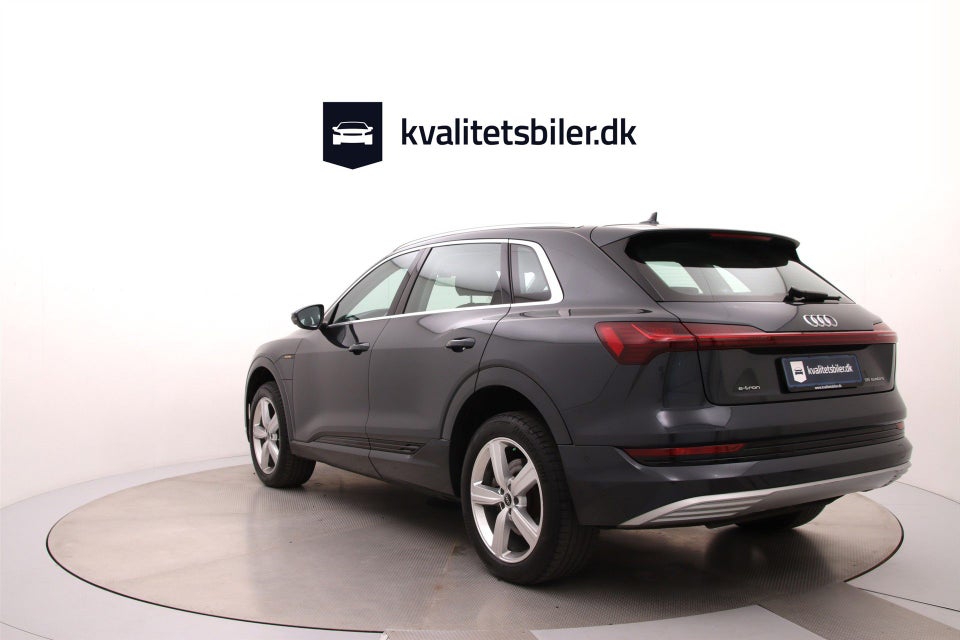 Audi e-tron 55 quattro 5d