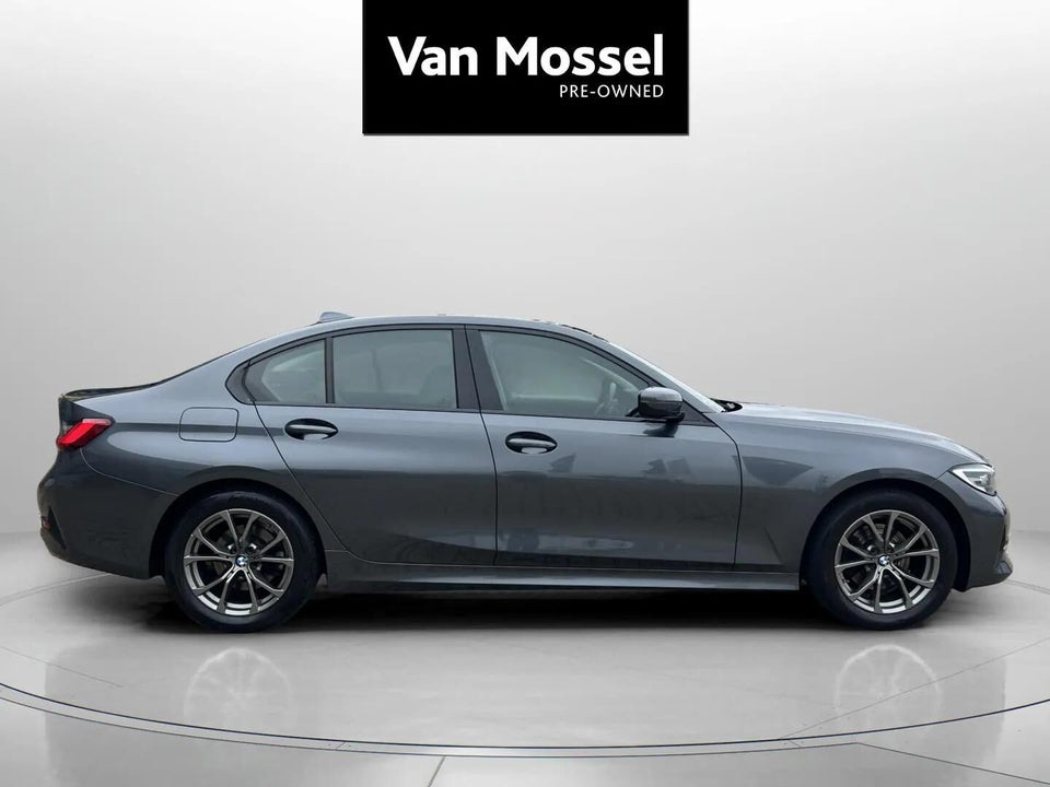 BMW 320i 2,0 Sport Line aut. 4d