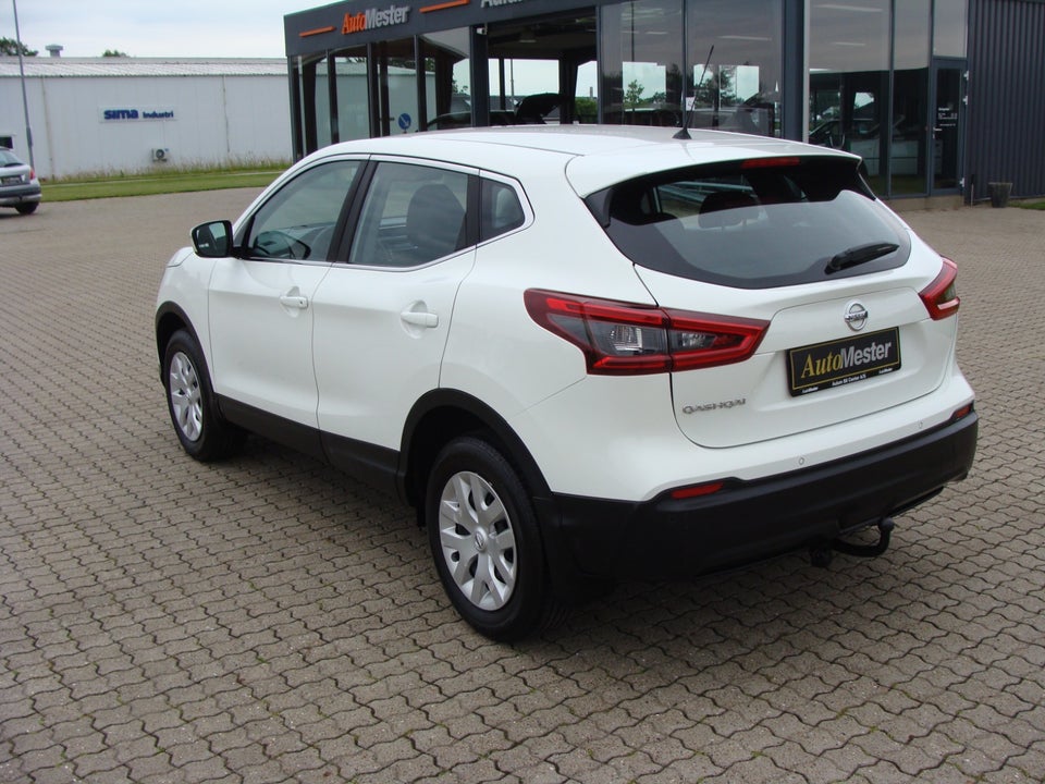 Nissan Qashqai 1,3 Dig-T 140 Visia 5d