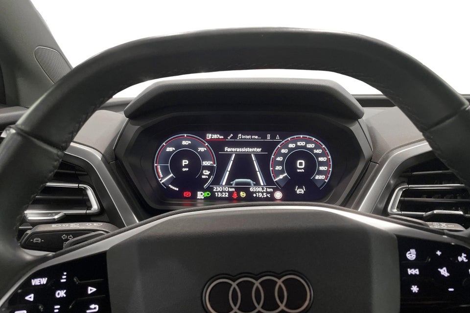 Audi Q4 e-tron 40 S-line 5d