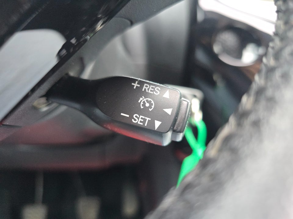 Toyota Aygo 1,0 VVT-i x-wave Sky 5d