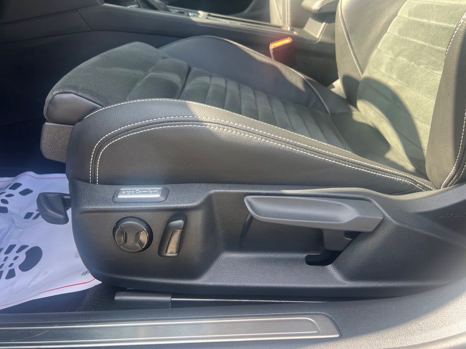 VW Passat 1,5 TSi 150 Elegance High Variant DSG 5d