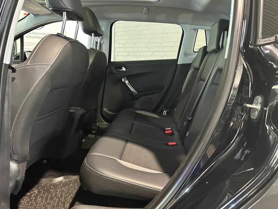 Peugeot 2008 1,2 e-THP 110 Allure 5d
