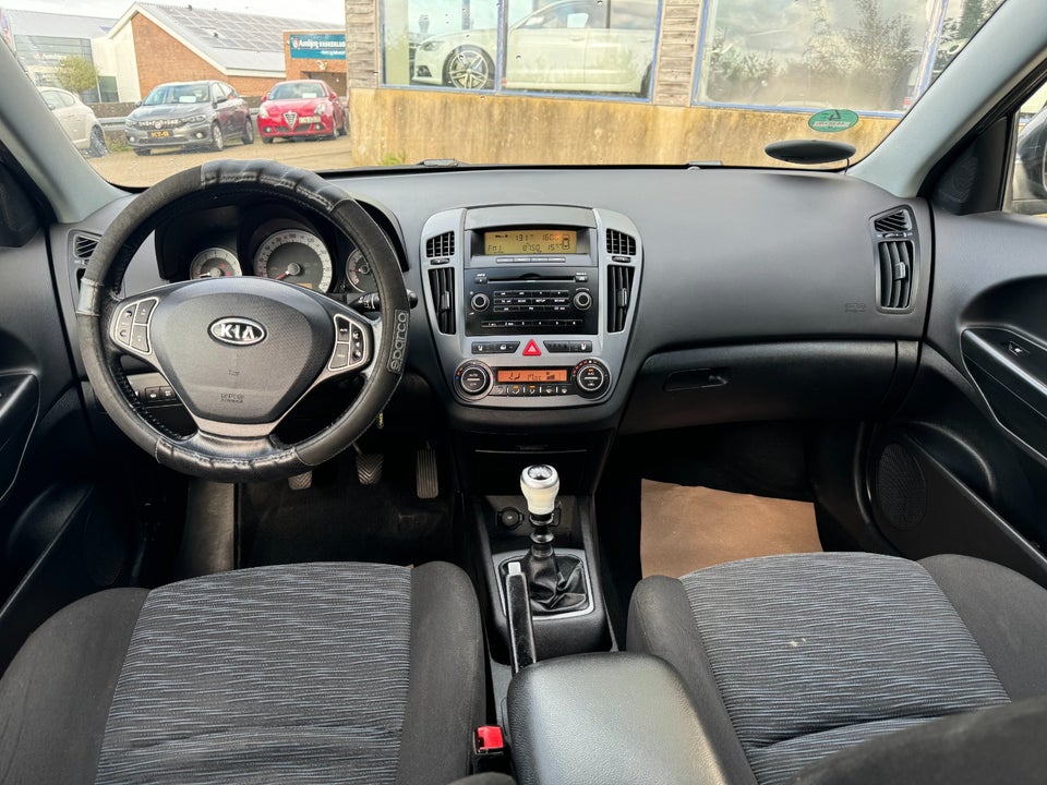 Kia Ceed 1,6 CVVT Active 5d