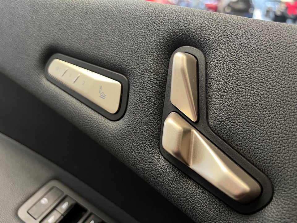 BMW iX xDrive50 Fully Charged 5d