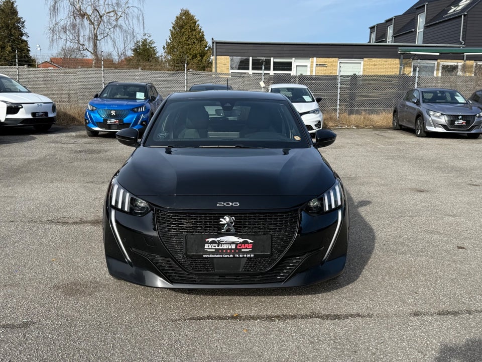 Peugeot e-208 50 GT 5d