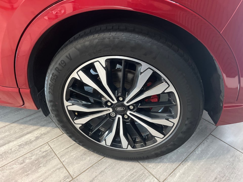 Ford Kuga 2,5 PHEV ST-Line CVT 5d