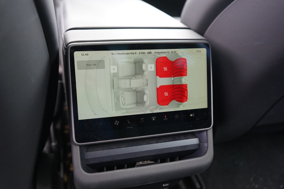 Tesla Model 3 Long Range AWD 4d