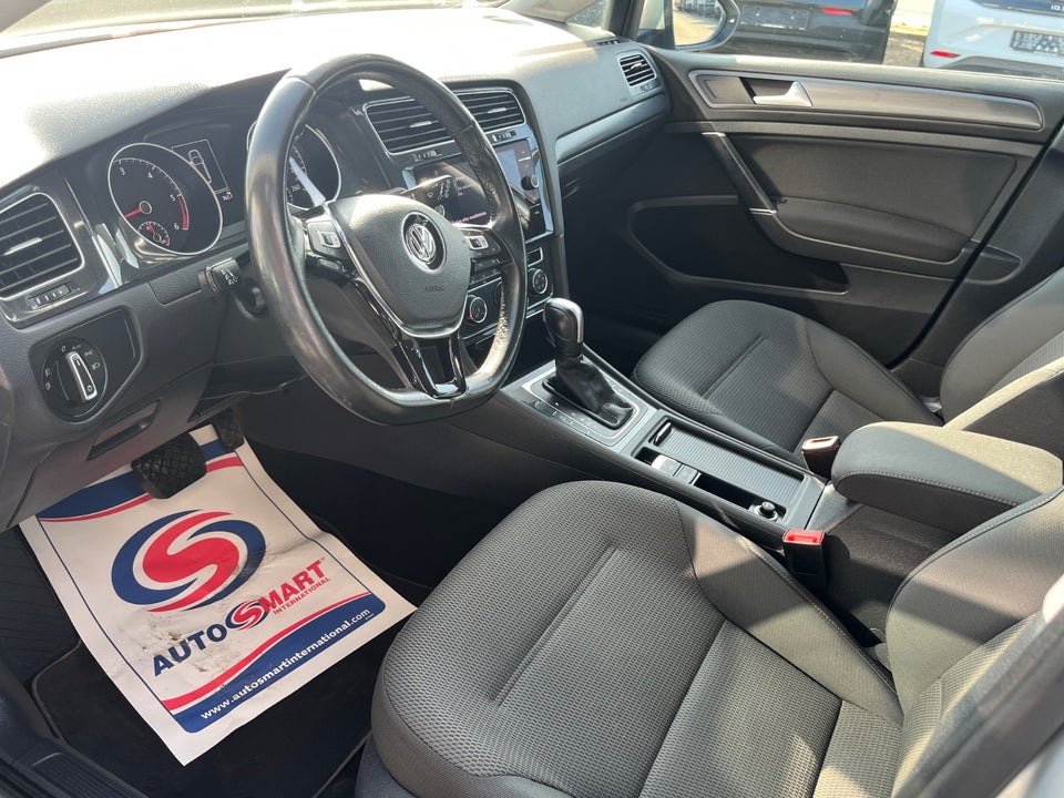 VW Golf VII 2,0 TDi 150 Comfortline Connect Variant DSG 5d