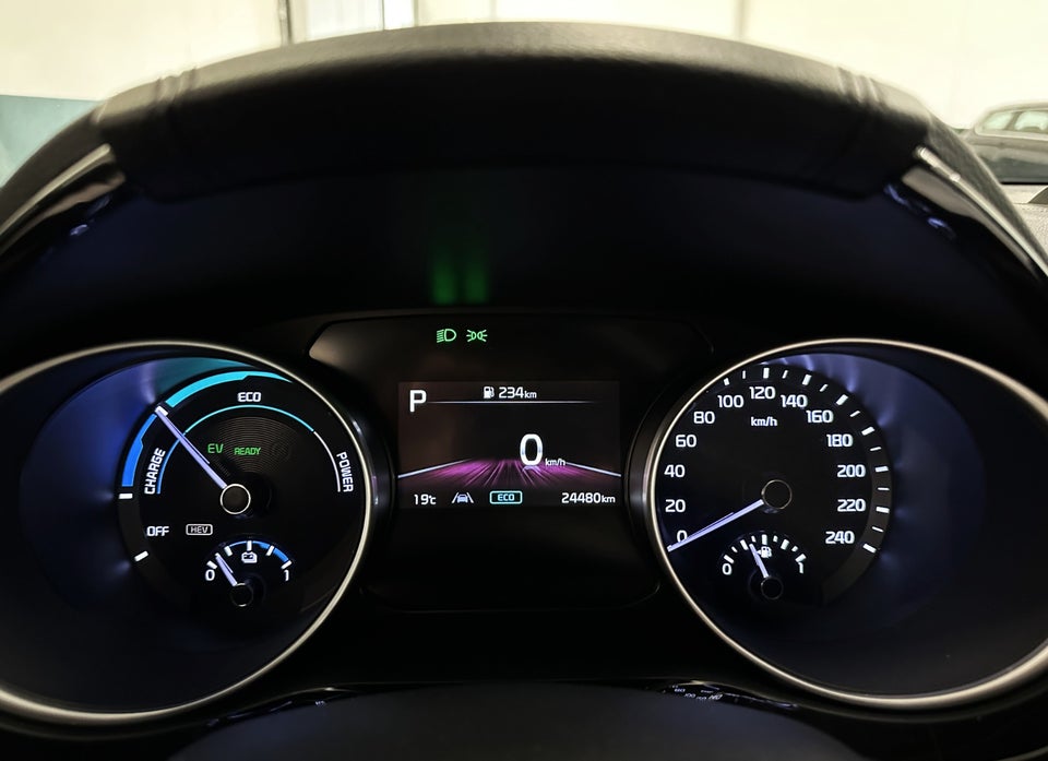 Kia XCeed 1,6 PHEV Prestige DCT 5d