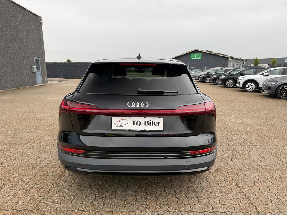 Audi e-tron 50 quattro 5d