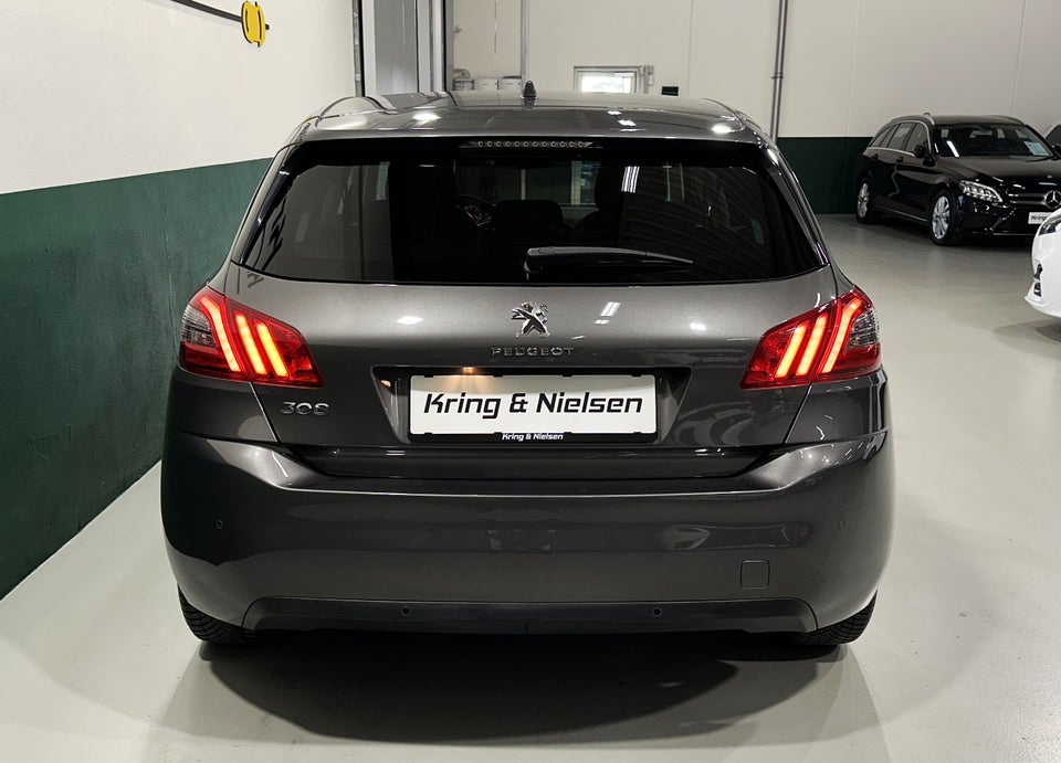 Peugeot 308 1,5 BlueHDi 130 Style 5d