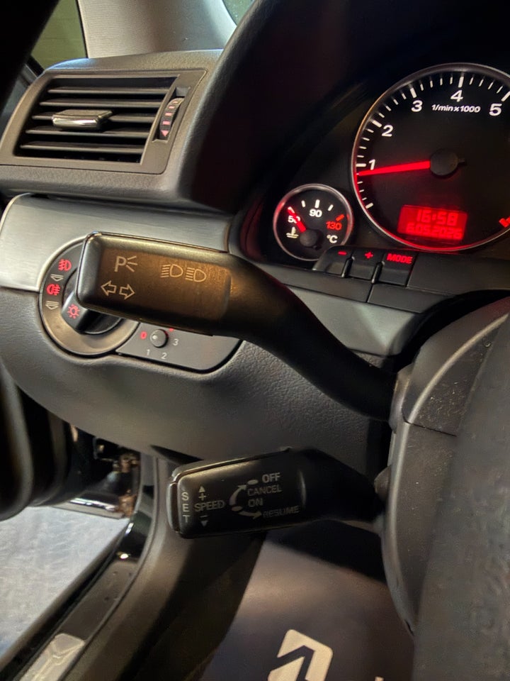 Audi A4 1,8 T 163 4d