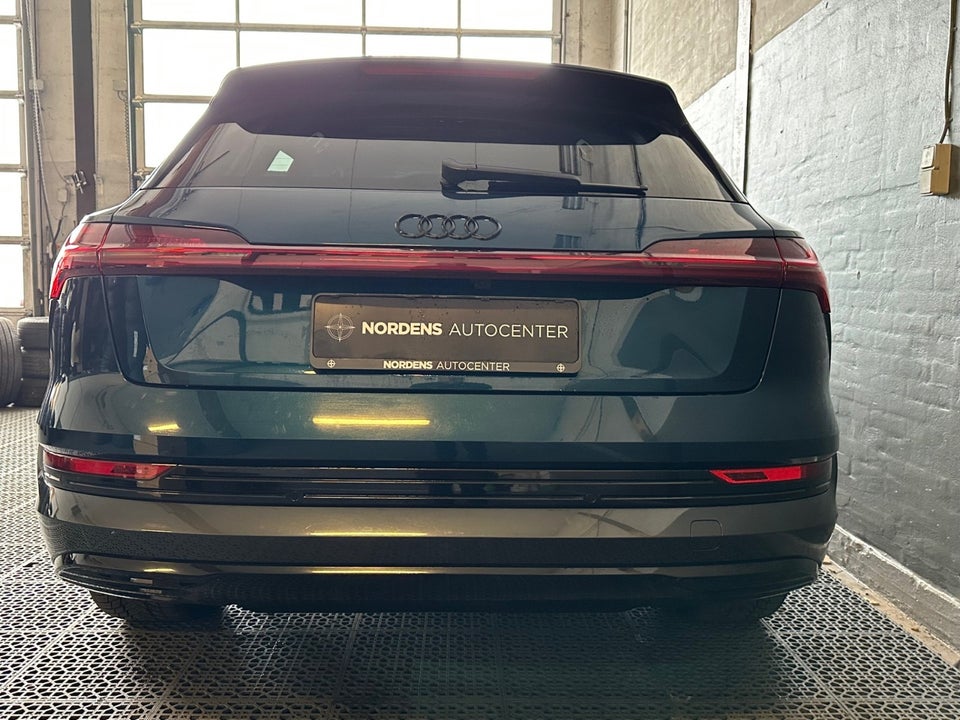 Audi e-tron 55 S-line quattro 5d