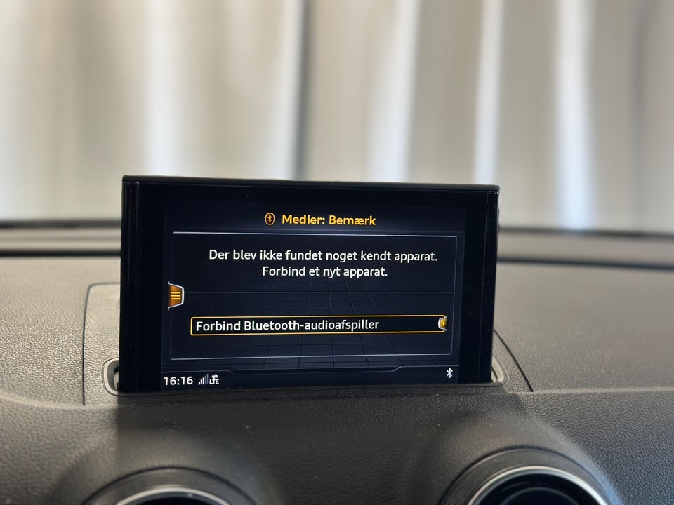 Audi A3 1,4 e-tron Sportback S-tr. 5d