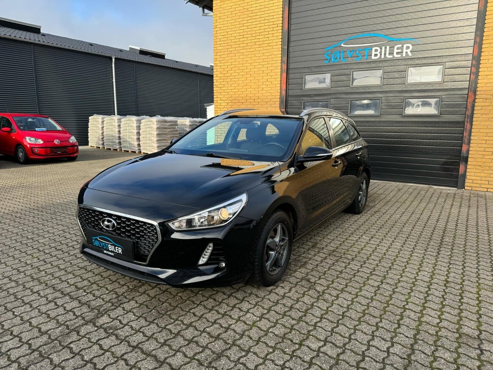 Hyundai i30 1,6 CRDi 110 Select stc. 5d