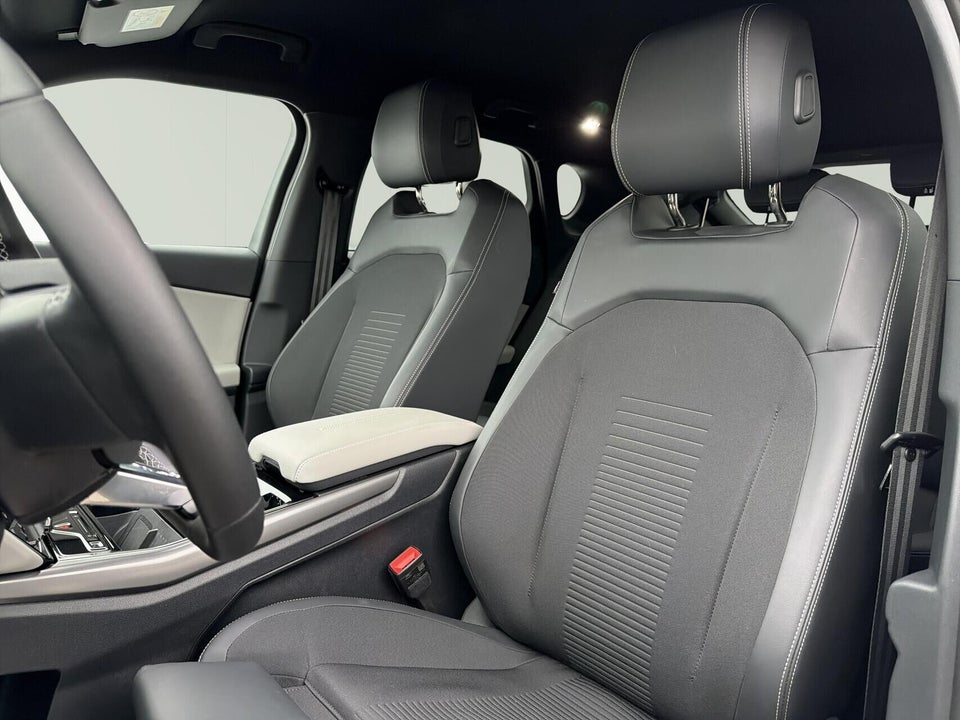 Ford Capri 77 Select Extended Range 5d