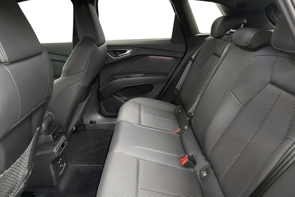 Audi Q4 e-tron 40 Attitude 5d