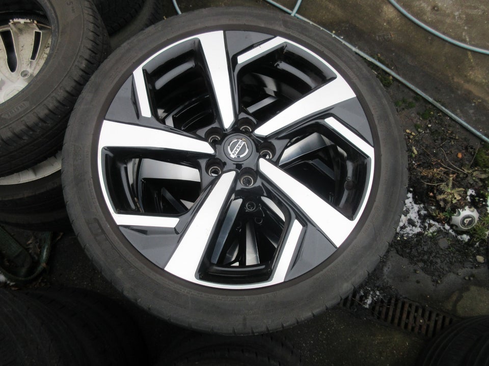 Nissan Qashqai 1,3 Dig-T 140 Tekna+ 5d