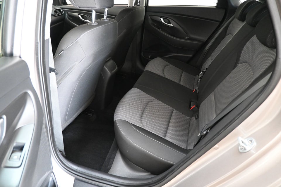 Hyundai i30 1,6 CRDi 110 Life+ 5d