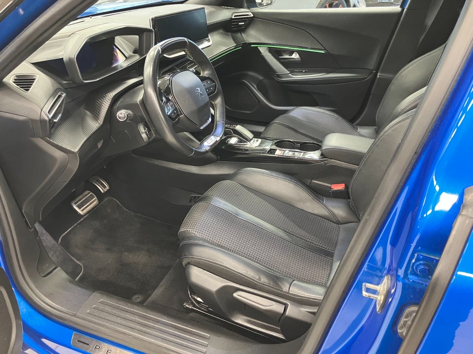 Peugeot e-2008 50 GT Line 5d