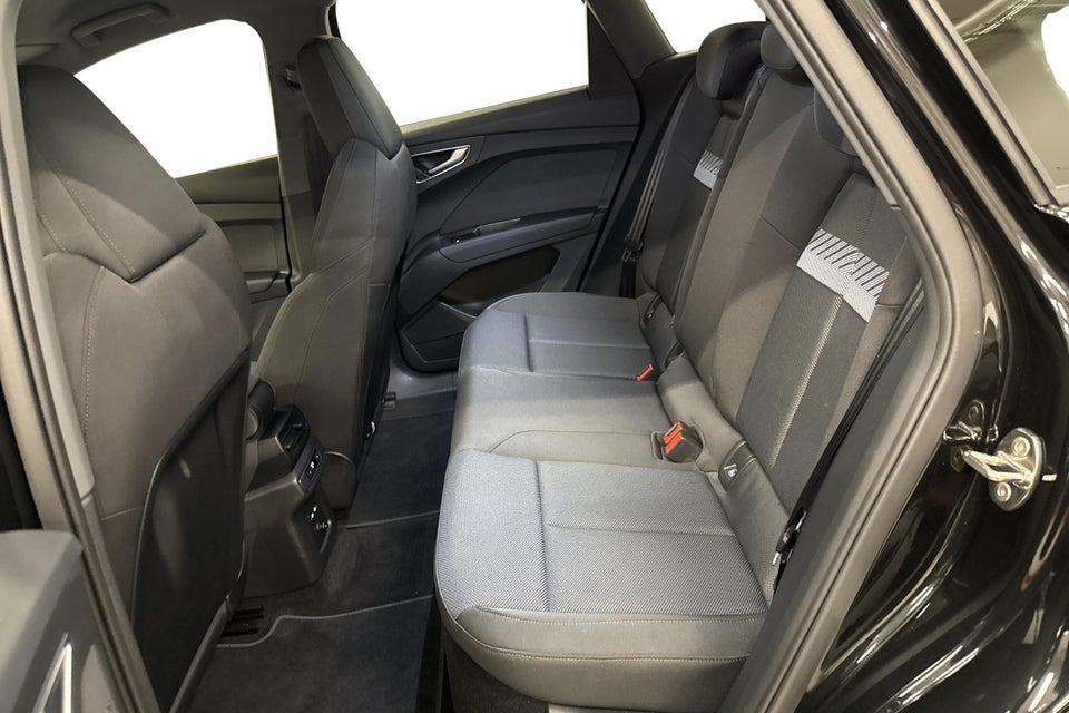 Audi Q4 e-tron 45 Progress 5d