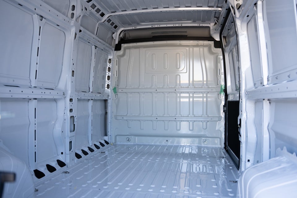 Peugeot e-Boxer 435 110 L3H2 Premium